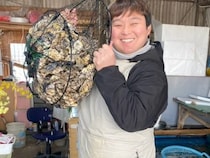 地元が愛する濃厚な「牡蠣」。福岡県志免町の老舗『しめ海産』──孫が継ぐ、牡蠣と季節の恵み