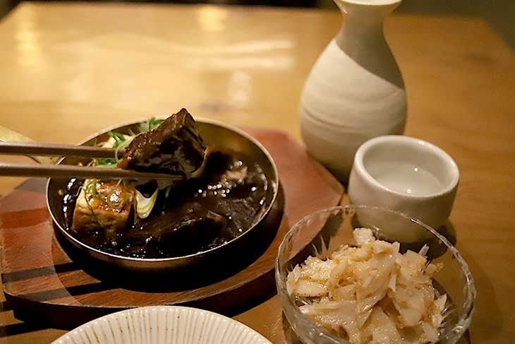 「謹製デミ味噌牛煮込み」はお米が欲しくなる人もいるくらい濃厚！