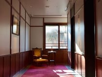 【おひとり女子のホテル滞在記】変わらぬ時を刻むクラシックな『万平ホテル』にかけがえのない時があった