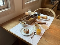 水の上に泊まる非日常。天王洲アイル「PETALS TOKYO」でゆったりモーニング