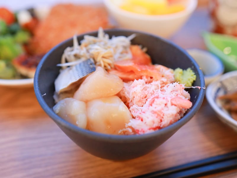 海鮮丼とアジフライが美味！ 『東京ベイ有明ワシントンホテル』の朝食ビュッフェが贅沢すぎる