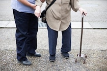 「親の介護で壊れたキャリアはもとに戻らない」人生100年時代に迫る介護危機。シニアジョブ代表が語る3つの失敗例