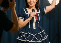 「アイドルになりたかった」42歳の妻が“怪しい芸能事務所”に課金…夫が真実を知った瞬間