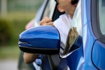 「ぶつかる！」“あおり運転”してきた若者たちと再会したら…深々と頭を下げて謝罪されたワケ