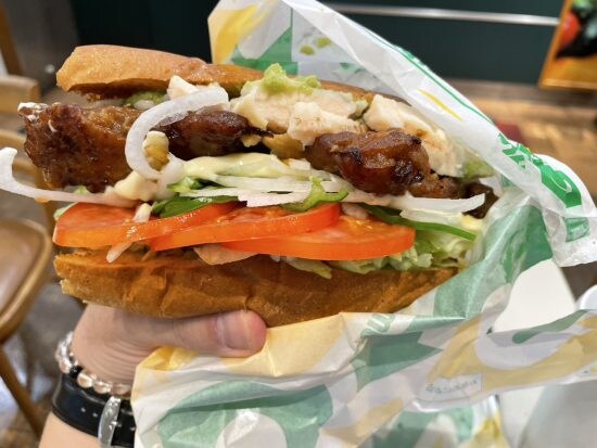 ピザやサンドウィッチは「野菜扱い」…特殊な環境で思春期を過ごした記者が、「最強のサンドウィッチ」をサブウェイで作ってみた