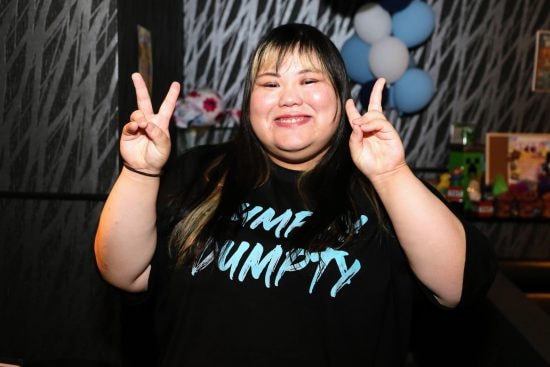 “5年で80キロ増” 152センチ・140キロの女性が語る驚きの日常生活「軽自動車がシャコタンに」「食べ放題で退店を促された」