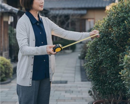 「ウチの土地に3cm入ってきてる！」“境界線クレーマー”の隣人