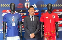 なぜ「サッカー日本代表のユニフォーム」の購買層が拡大しているのか。日本人サポーターだけじゃない“意外な需要”に迫る