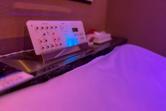 「ラブホに同行してほしい」“何でも屋”の男性が受けた衝撃の依頼。女性がバスタオル1枚でベッドに横たわり…――仰天ニュース特報