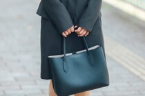 新入社員の“大荷物”で会社がパニックに！カバンに入っていた「まさかの中身」とは？――仰天ニュース特報