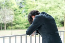 「自分は弱者だ」と感じる“普通の男性”が増加…これ以上自己評価を下げないための“考え方”とは