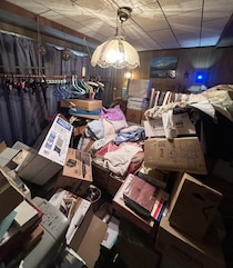 ゴミ屋敷から発見した「230万円で売れた“真っ黒のモノ”」の正体は…ゴミ清掃員芸人が語る「衝撃的なゴミ屋敷」の実態――仰天ニュース特報