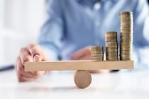 平凡なサラリーマンが「資産10億円」を築いた不動産投資の鉄則。時間の“次元”を増やす資産形成術とは