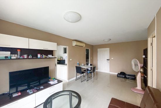 コンドミニアム