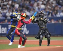 スーパー戦隊と仮面ライダーで大差がついた「おもちゃの売り上げ」。“憧れの象徴”だった合体ロボが売れなくなったワケ