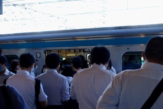 満員電車での信じられない行動