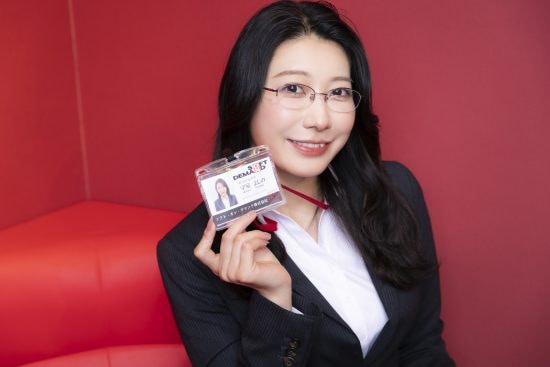 “歴代の女子社員のなかで一番美人”と話題のセクシー女優がデビューを決めたワケ「女子社員シリーズへの憧れがあって…」