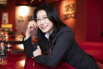 26歳の役員秘書がセクシー女優になったワケ「SODに入社して会社に行ったら、女優さんが撮影をしていたり…」