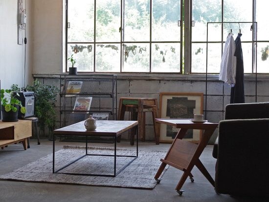 「部屋が狭く見える」のは家具の圧迫感のせい。重苦しくないデザインの選び方とは