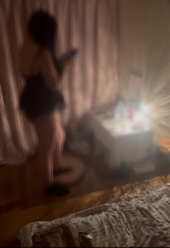 違法［出稼ぎ売春マンション］潜入！