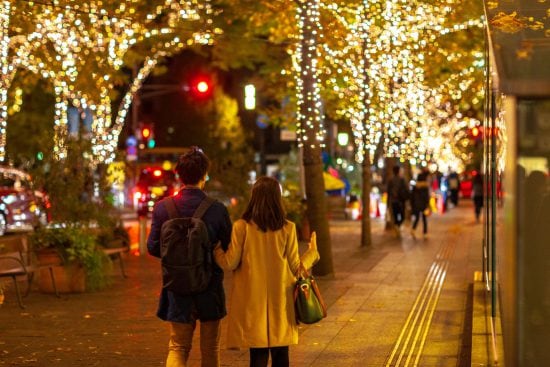 「女性との会話がいつも弾む男性」に実は共通している5つの特徴