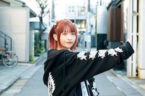 20代に見える“童顔の中年女性”が急増しているワケ。「パーツを顔のやや下に集める」メイク術の進化も要因に