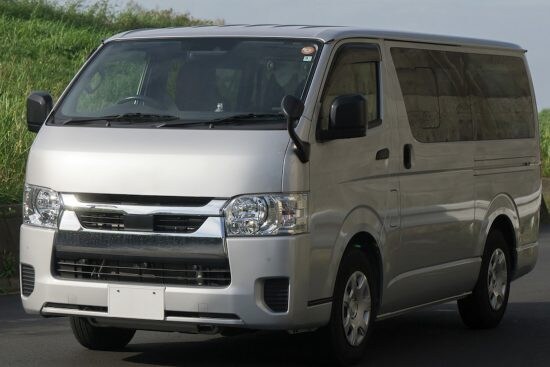 あおり運転してきたハイエースはまさかの“社用車”。ドライブレコーダーの映像を警察に提出した結果は…――大反響セレクション