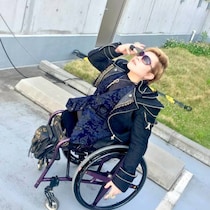 独身時代は同時に「30人の女性」と遊んでいた“車椅子の男性”が、妻との結婚を決意するまで。初対面の義父から「驚きの一言」が