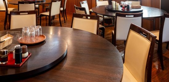 中華料理店の個室に入り「何も頼まない」5人家族…様子を見に行った店長が“とんでもない光景”を目撃――年末年始ベスト