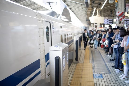 新幹線ホーム