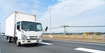 “あおり運転”してきたトラックの運転手が警察に捕まるまで。「あの時思い切ってよかった」ドライバーの対応とは