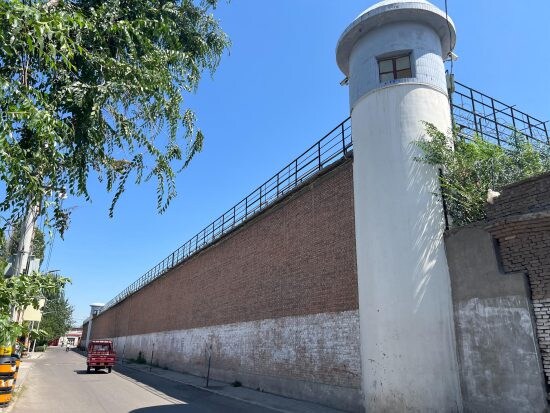 一九八四+四〇 ウイグル潜行