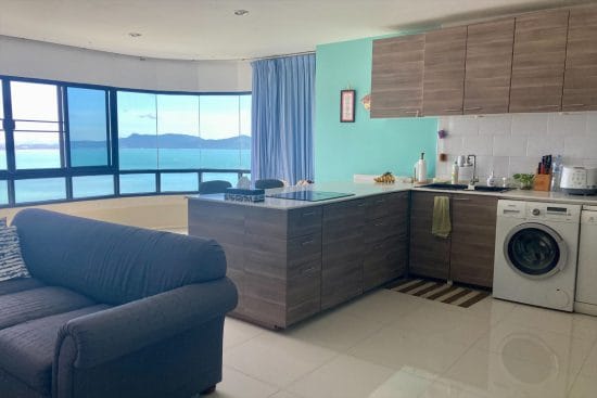 コンドミニアム