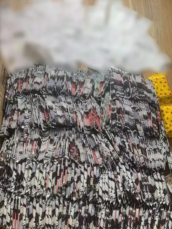 人民元よりポケカを信じる中国人たち