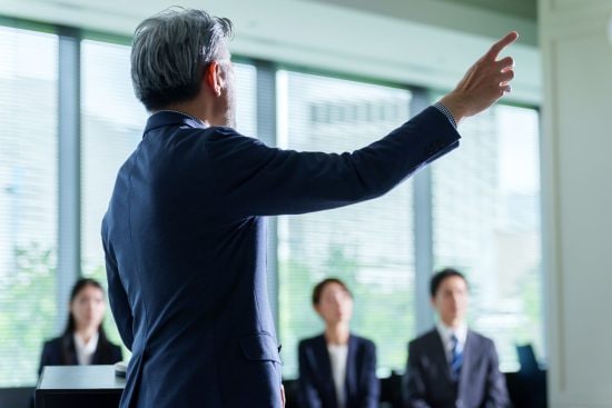 会社が傾く前兆は“社長の顔”に出る。専門家が明かす危ない経営者の特徴