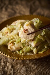 「むね肉＝パサパサ」は卒業！料理研究家・リュウジが教える“究極の鶏むねレシピ”