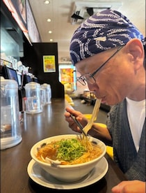 「来来亭のラーメン」を16年以上毎日食べ続ける男性を直撃。体重の増減や健康診断の結果も教えてもらった――週末ベスト