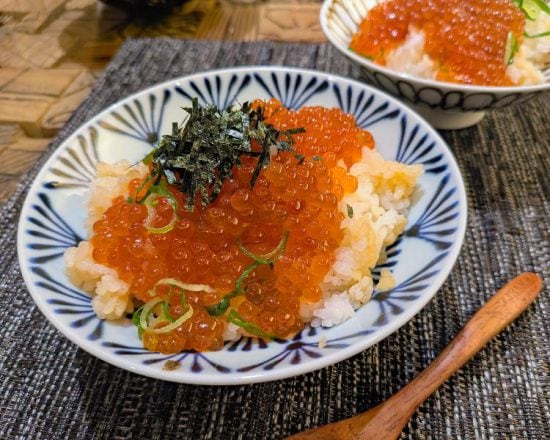 メガいくら丼