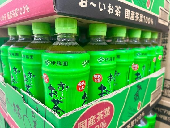 「お~いお茶」が自販機で売れない?伊藤園が直面する「1本200円の限界」「緑茶市場の高止まり」「茶葉高騰」の3重苦