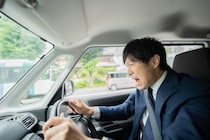 「目の前が真っ赤に…」試乗車でアクセルをベタ踏み！ディーラーの営業マンが免停になるまで――仰天ニュース特報