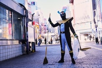 渋谷でゴミ拾いを続ける29歳の正体とは？発達障害、うつ病、婚約破棄の過去も…「ゴミ箱を増やしたくない」行政の思惑にも言及