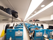 「子どもだから仕方ない…でも」新幹線で絶叫する園児より気になった“母親の態度”