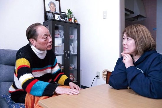 『突撃!隣の晩ごはん』で一世を風靡したヨネスケが、66歳での“熟年離婚”を経て20歳下の女性と結婚するまで「再婚して僕は生き返った」