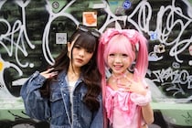 「可愛いだけでは埋もれる」小学生ギャルたちの“頭脳的すぎる”生存戦略