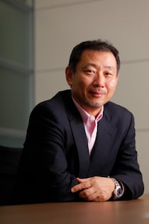 「英語が話せて“外国人の靴を舐められる人”」元スタバCEOが語る、外資で出世する日本人