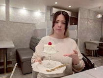 時給50円で月300時間労働…「お父さんが何人もいた」“虐待と搾取の家庭”で育った47歳女性が、歌舞伎町でショートケーキ店を開くまで