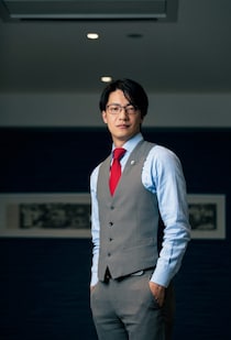 「司法試験も芸人も、目指す感覚は一緒」。弁護士芸人・こたけ正義感が語る、高いハードルを越え続けるための“合理的思考”