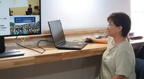 時給数十円の電話番から「会社員並みの月収」へ。65歳女性がAIで人生を激変させた“60の手習い”の衝撃