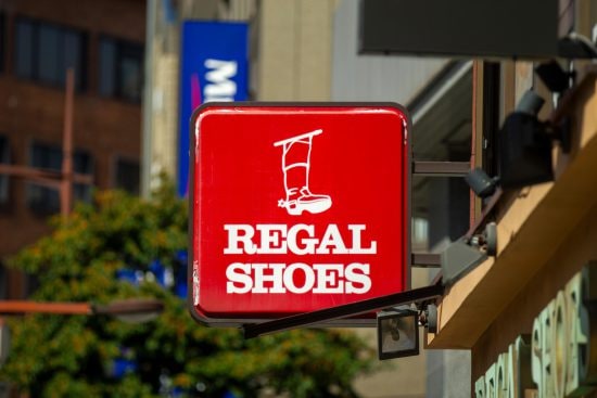 リーガルが大規模リストラ。老舗が直面する「革靴離れ」…20代の4割以上が「毎日スニーカーを履く時代」に勝ち目はあるのか