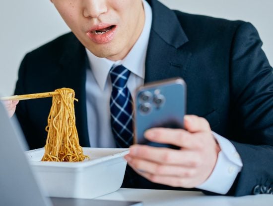 会長室の影がチラつく「特別枠」の新人